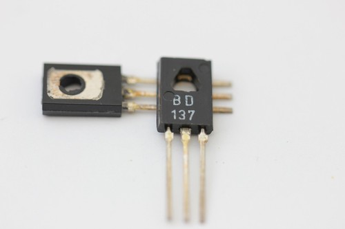 Bd137 transistor nos ancien - bd137,