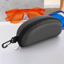 Étui à lunettes de soleil