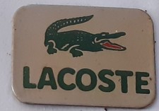 pins vetement parfum lacoste