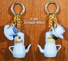 Cafés Grand-Mère, porte-clefs cafetière + tasse  en plastique