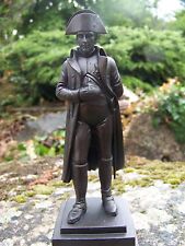 RE0113   FIGURINE STATUETTE