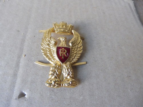 Insigne doré aigle - insigne,