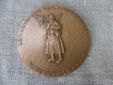 MÉDAILLE EN BRONZE -