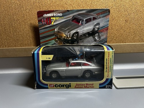 James bond corgi aston martin - aston,