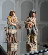 COUPLE DE PERSONNAGES EN TERRE CUITE POLYCHROME L'ISLE ADAM FIN XIX ième