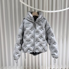 Louis Vuitton (S / 50) /