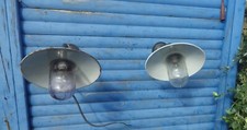 2 Anciennes lampes de cour de