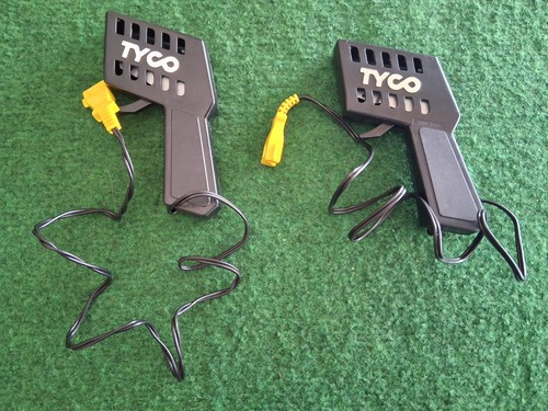 Lot manettes pour - 2,