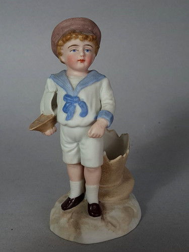 Ancien sujet biscuit - , au