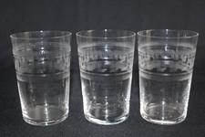 3 anciennes timbales en verre gravé à l'aiguille, époque 1900, hauteur 10 cm