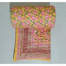 Couette réversible faite à la main - imprimé floral jaune et rose avec bordur...
