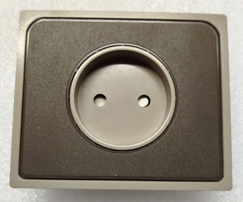 Arnould prise marron avec - p,