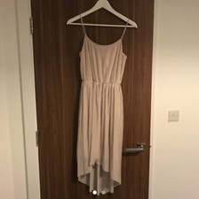 Robe plissée ourlet tombant