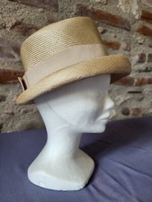 Ancien chapeau de paille pour