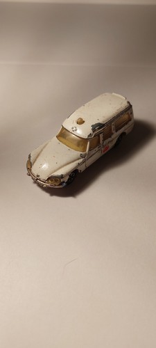 Majorette ambulance - ds, 21