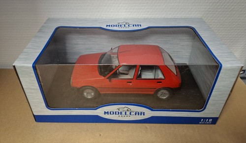 Peugeot 205 rouge 1984 - 1984, 1/18