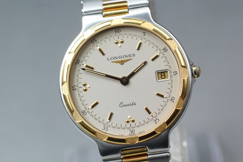 Presque comme neuve montre - [presque, neuve]