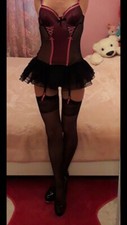 Nuisette porte jarretelles très sexy 85b bas en resille unique 