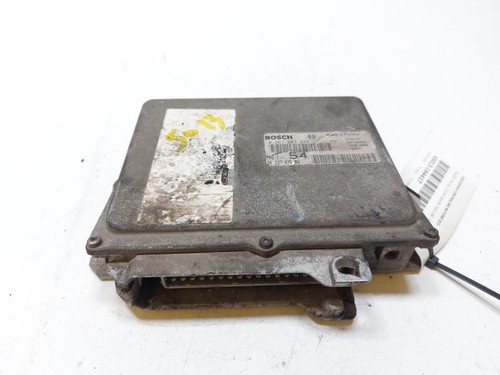 0261203943 boîtier moteur uce