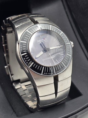 Sector 880 swiss made quartz - swiss,