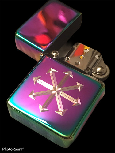 Chaos symbole briquet - chaos,