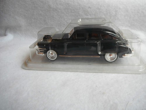 Ancienne voiture solido - ancienne,