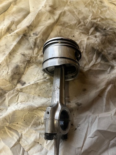 Piston bielle moteur - et,