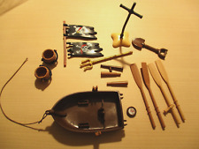 Barque rames drapeaux seaux