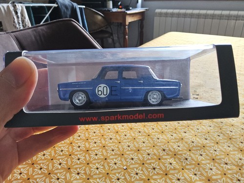 Renault r8 gordini - 1/43,