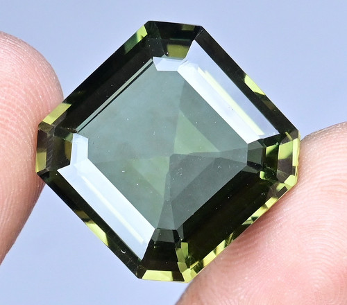 Moldavite naturelle - 27.65, ct