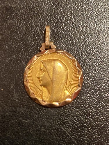 Rare petite médaille - petite,