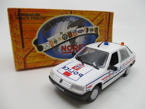 Ta861 norev hachette - hachette, police