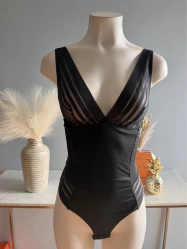 Body noir gainant sexy - body,