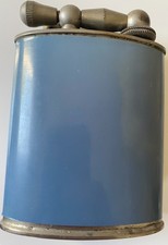 Flasque ancienne à alcool