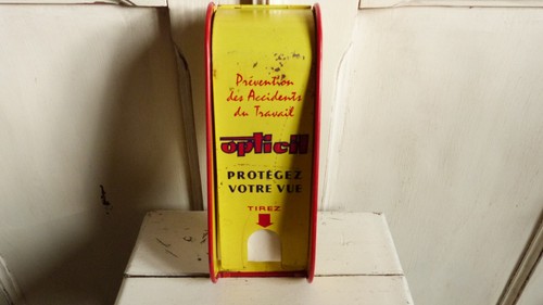 Distributeur publicitaire