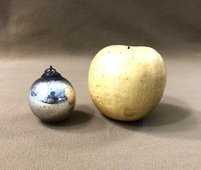 ancienne petite boule en verre