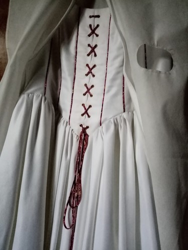 Robe médiévale blanche avec - ,