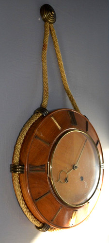 Ancienne horloge murale - ancienne,