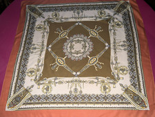Foulard vintage   74 cm x 77