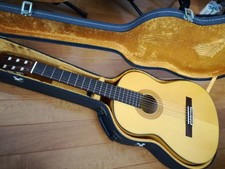 Rare guitare classique Yamaha