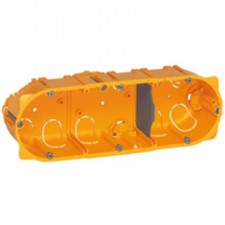 Boîte d'encastrement en