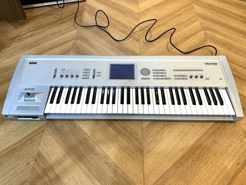 Korg triton touches - 61,