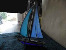 vintage bateau en métal et