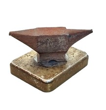 ANCIENNE PETITE ENCLUME  OUTILS DE MÉTIER BIJOUTIER / HORLOGER 