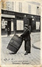 CPA AK PARIS Les Petits