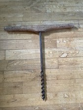 Ancien outil grande vrille 41 x 42 cm