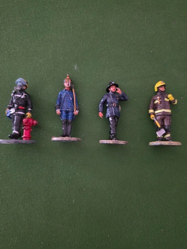 Lot figurines pompiers - de,
