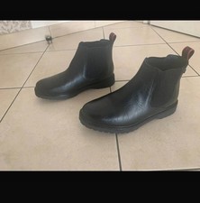 Base London Chelsea Boots