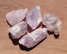 Kunzites brutes du Pakistan