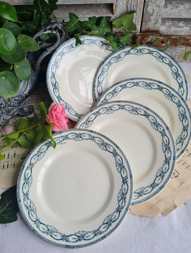 Anciennes assiettes plates - anciennes,